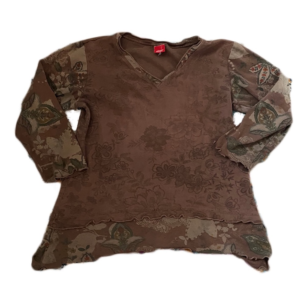 Floral quarter sleeve top